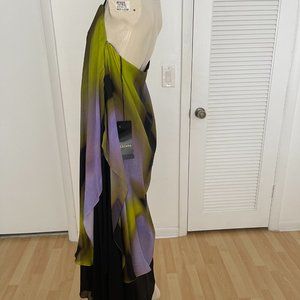 Womens European silk dress., Size 10 (EU 44)